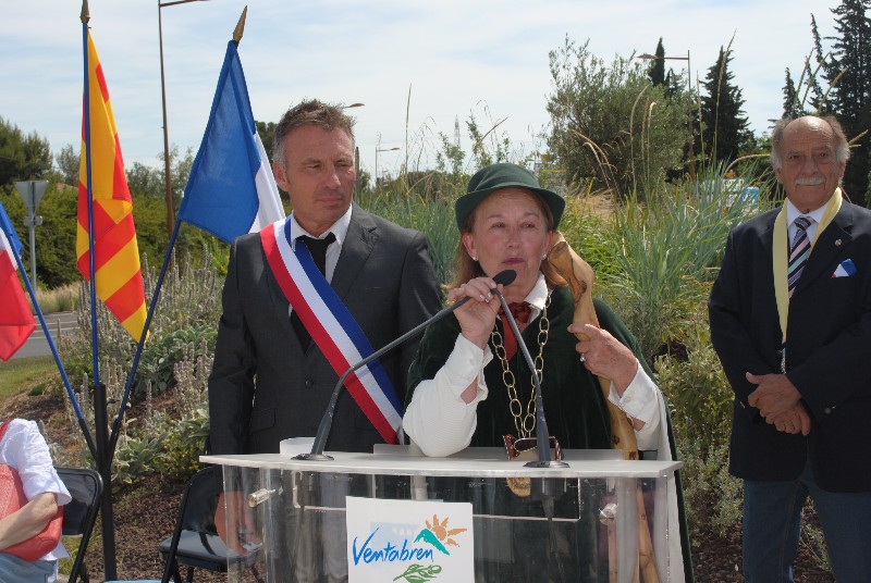 Inauguration d'un rond-point Michel Home à Velaux
