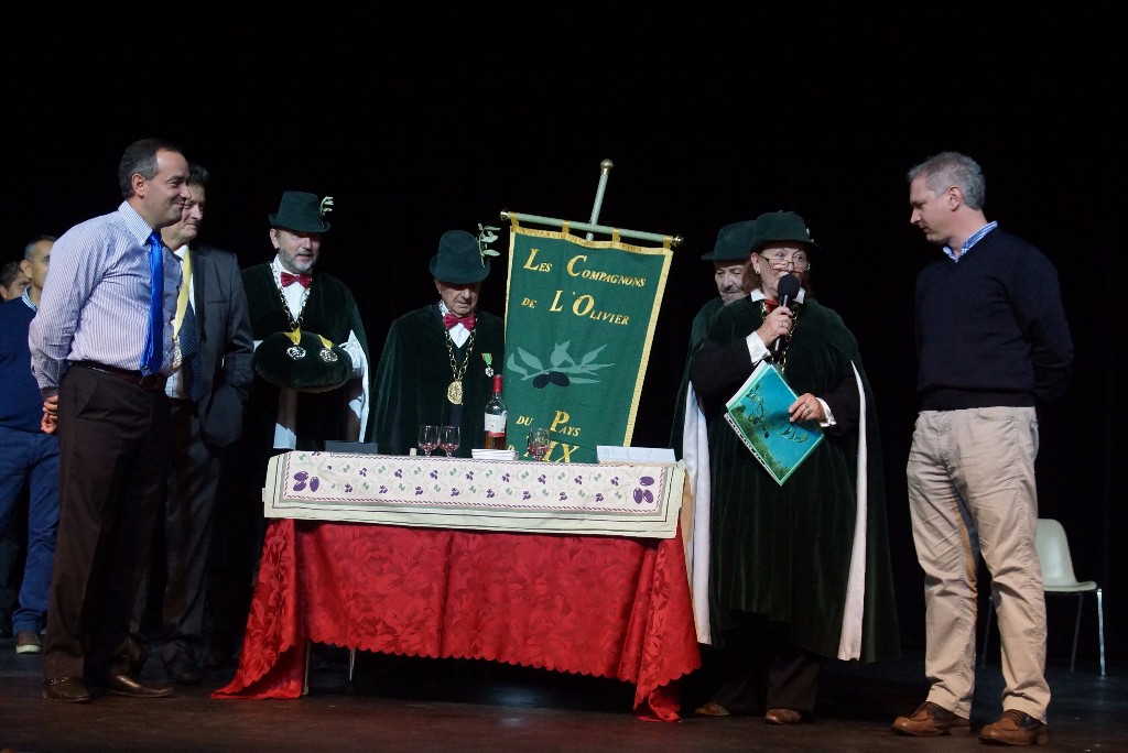 Fête de l'Olive et du Vin du 18 Octobre 2015 à La Fare Les Oliviers