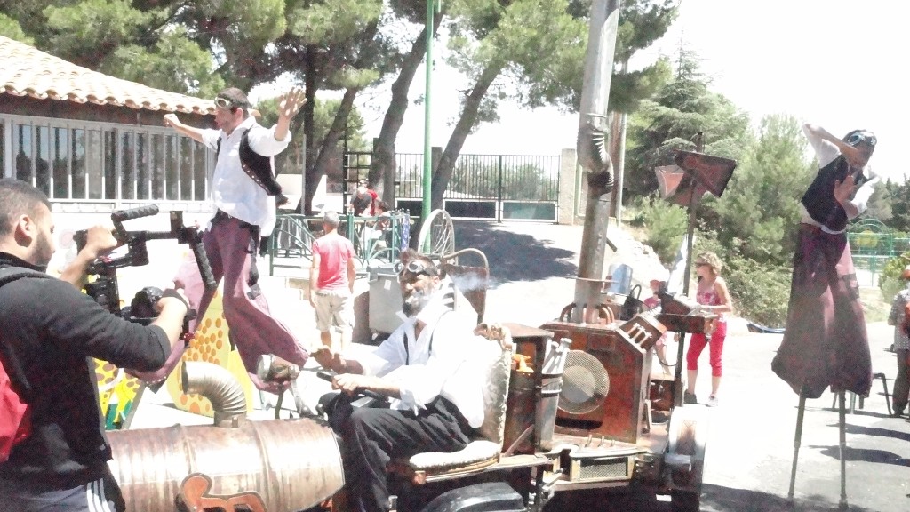 Stand de L'Acopa pour une journée en Famille à la Fare Les Oliviers