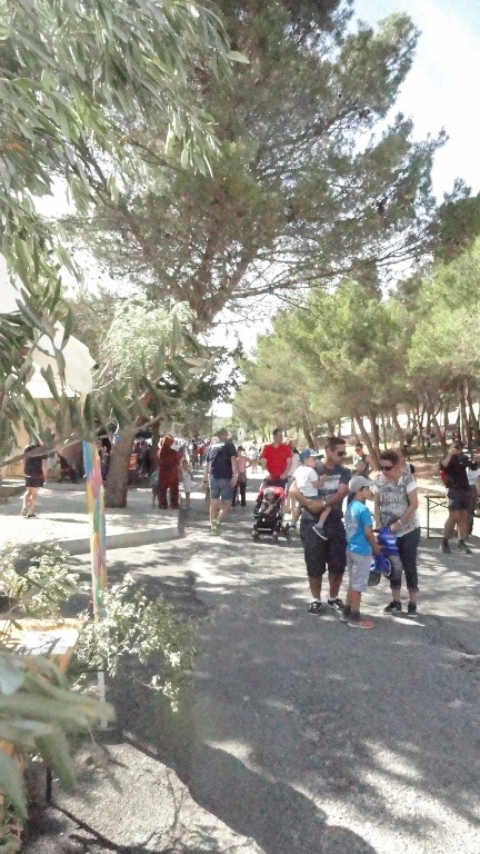 Stand de L'Acopa pour une journée en Famille à la Fare Les Oliviers